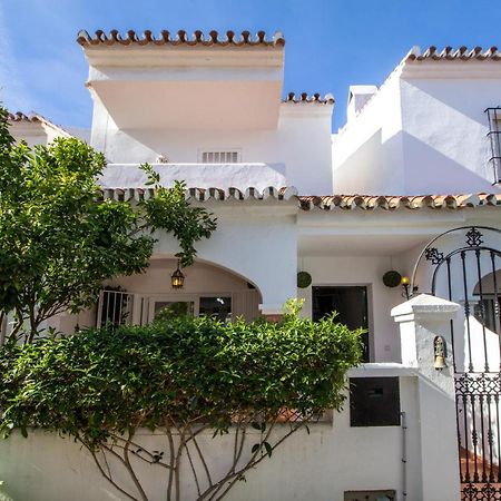 A Cozy And Elegant Townhouse Across The Beach Torre de Benagalbon Zewnętrze zdjęcie