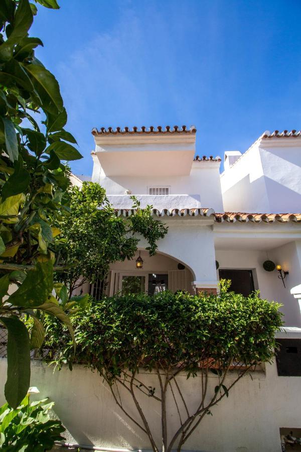 A Cozy And Elegant Townhouse Across The Beach Torre de Benagalbon Zewnętrze zdjęcie