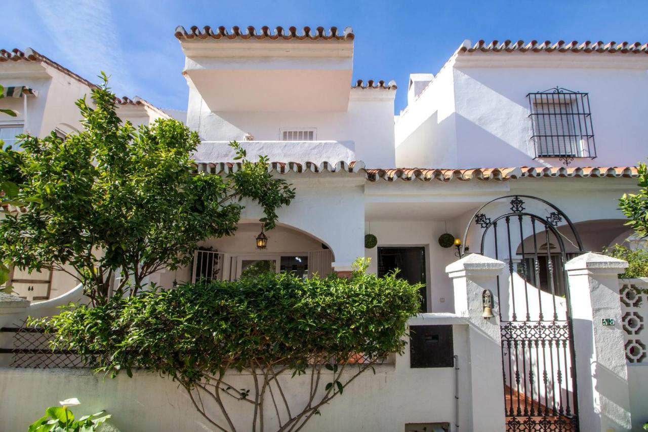 A Cozy And Elegant Townhouse Across The Beach Torre de Benagalbon Zewnętrze zdjęcie